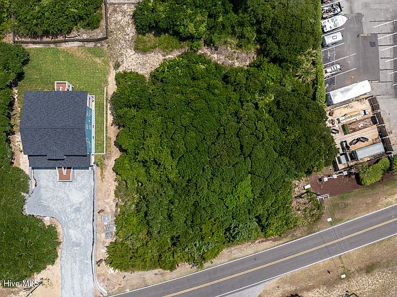 4th image of 2050 New River Inlet Road