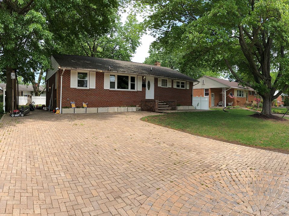 1st image of 3410 Beechcraft Dr