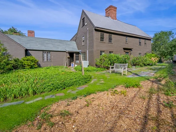 162 Cherry St, Wenham, MA 01984