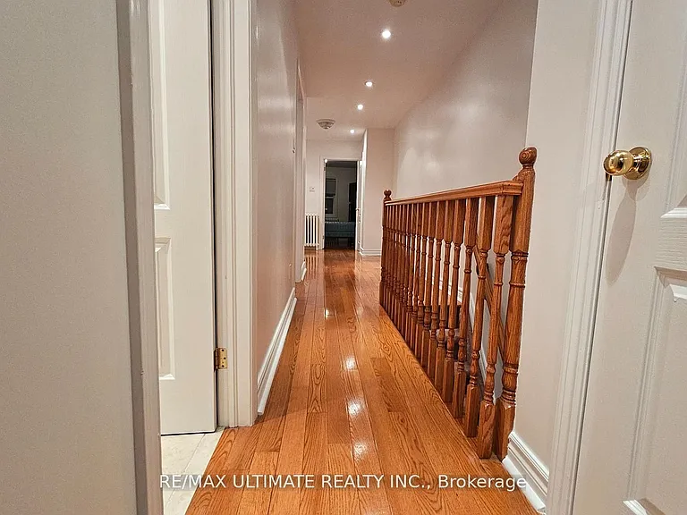 389 Westmoreland Ave N #2 — Photo 15