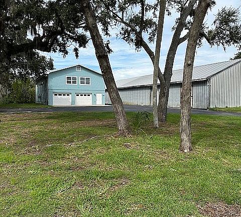 Street View House & Barn
