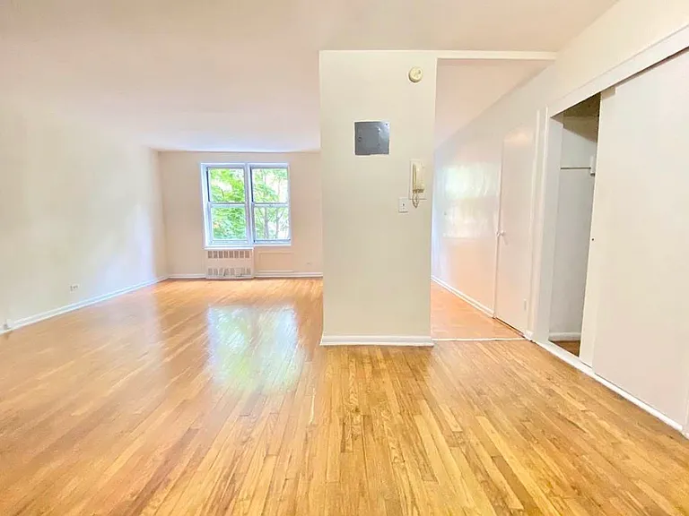 38-15 Bowne St #3E — Photo 8