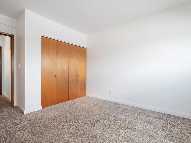 Waytcliff Apartments — Photo 16