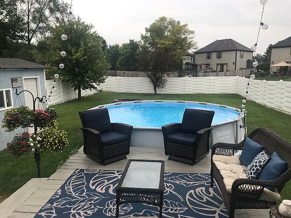 full view with vinyl fence