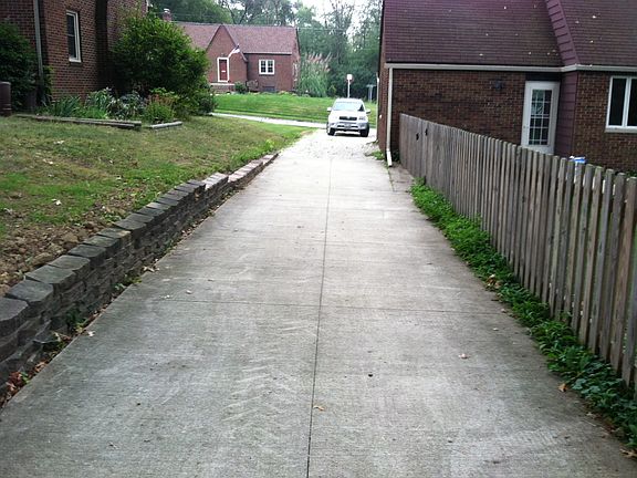 5th image of 166 Franks Ave