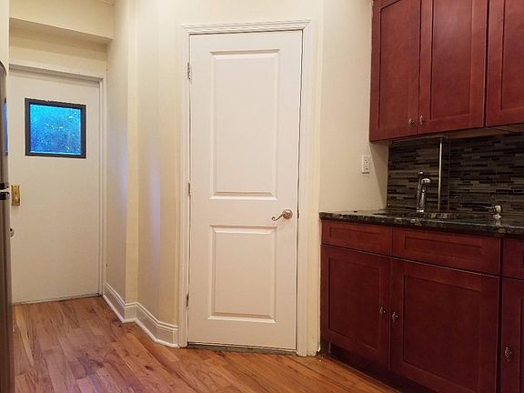 4th image of 709 Dekalb Ave APT 4