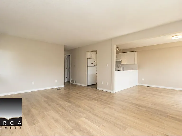 520 W Keith Rd #2 — Photo 4