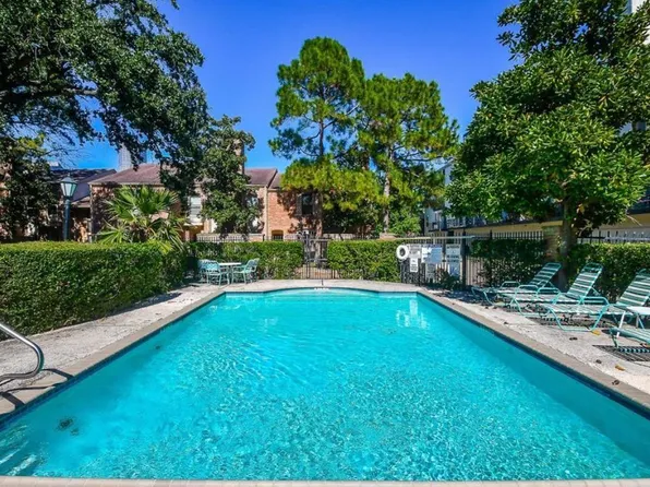 2333 Bering Dr APT 123, Houston, TX 77057