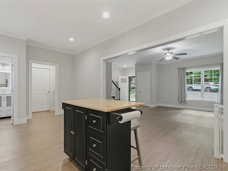 407 W Mooring — Photo 8