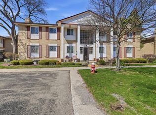 29225 Hayes Rd APT 11, Warren, MI