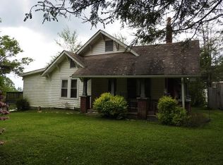 60 F S T Ln, FANCY GAP, VA 24328