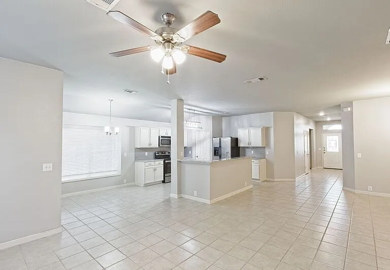 2309 Mallard Dr — Photo 10