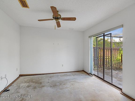 4th image of 1803 SE Sir Lancelot Dr
