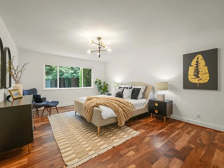 Bedroom No.5 | Master Bedroom