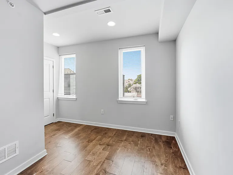 444 Kingsley St #444 — Photo 30