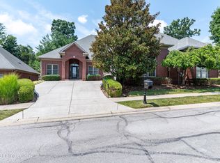 314 Lanai Ct, Louisville, KY 40245