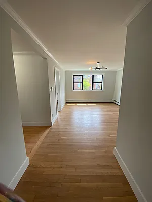 Rented by Hudson Exclusive Inc | media 43