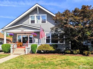208 N Washington Ave, Centralia, WA