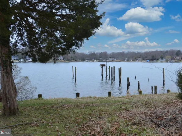 546 Grays Creek Rd, Pasadena, MD 21122