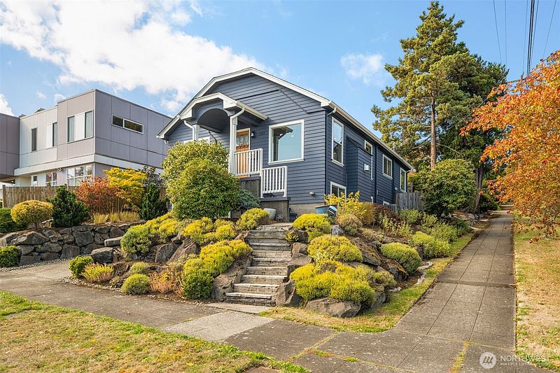 2nd image of 2301 19th Avenue S