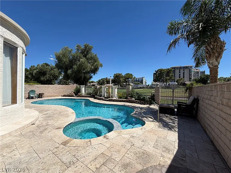 3194 Bel Air Dr — Photo 6