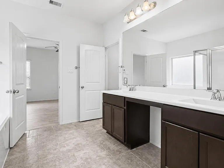 166 Meadow Grove Dr — Photo 26
