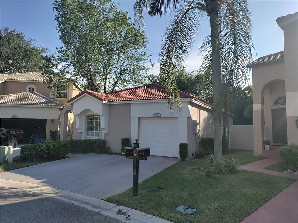 1st image of 5845 EAGLE CAY Circle