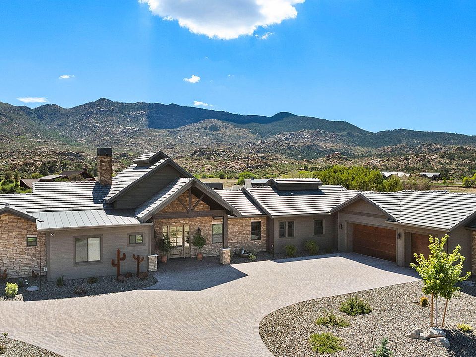 1st image of 8815 N CALLAHAN Road