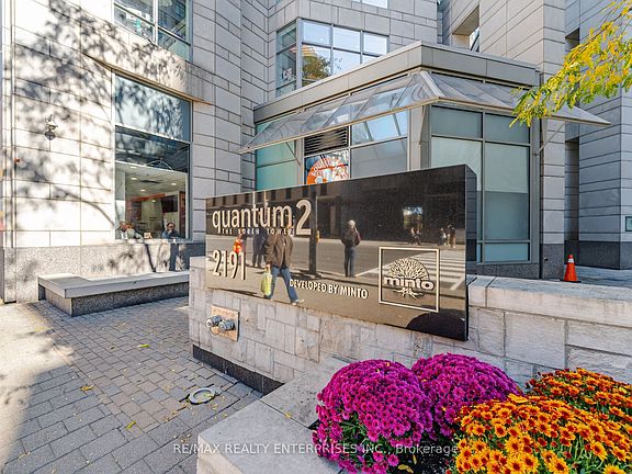 4th image of 2191 Yonge St #4501