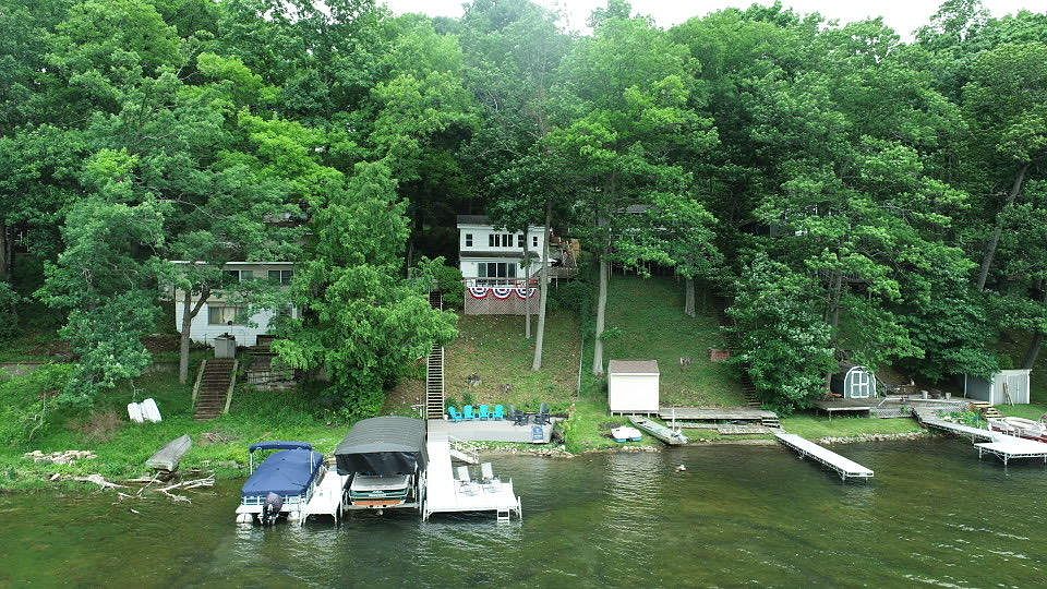 6863 Woodland Dr, Hastings, MI 49058 Zillow