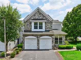 12 Holly Ct, Tuxedo Park, NY 10987