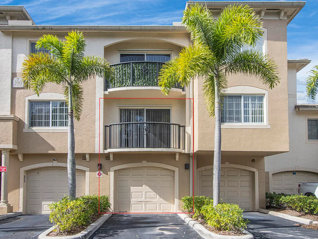3 bed, 2.0 bath, 1173 sqft, $2,800 — Photo 1