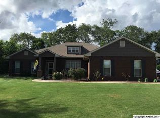 107 Split Oak Cir, New Market, AL 35761