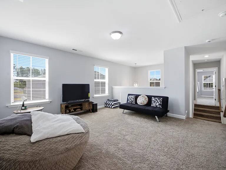 450 Hawksbill Dr — Photo 22