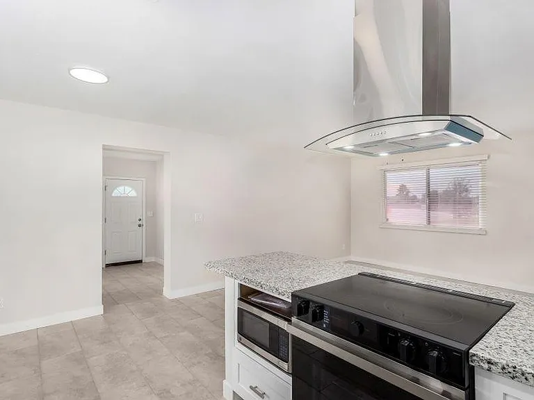 4316 E Rose Marie Ln — Photo 6