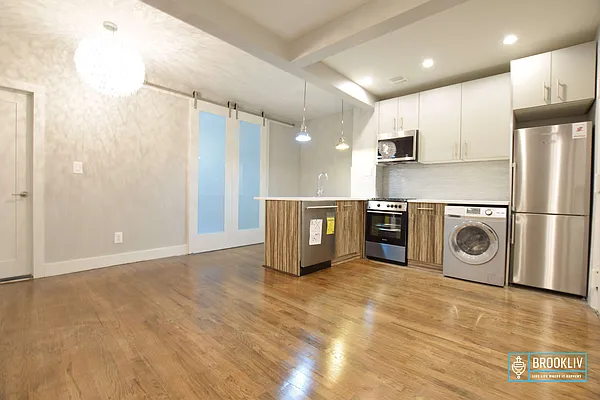 Rented by null | media 58