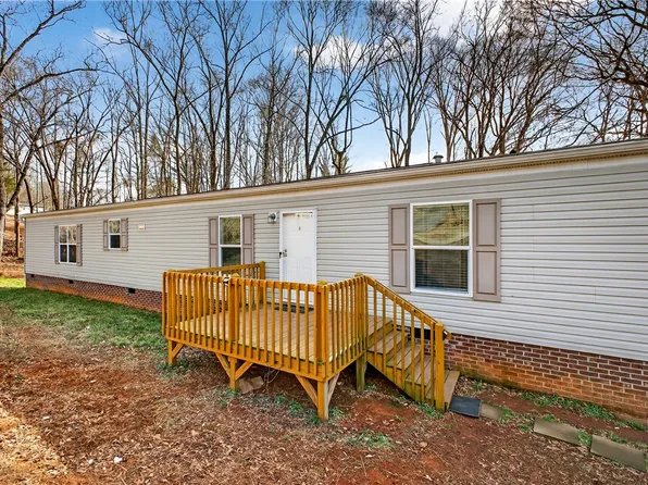 325 Lula Dr, Easley, SC 29640