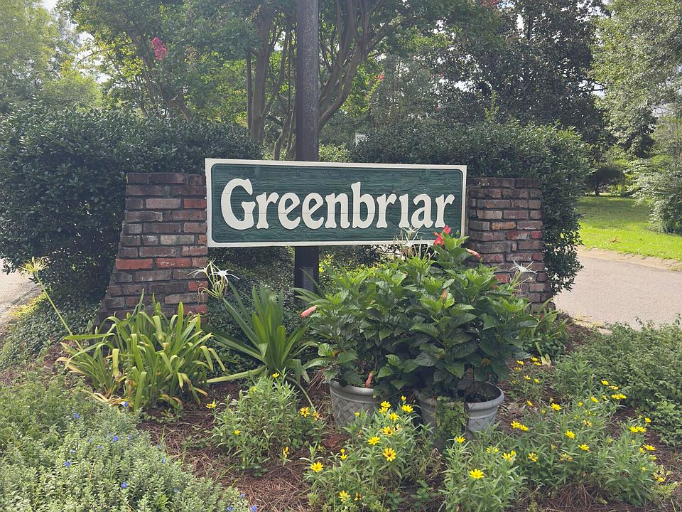2nd image of 2 Greenbriar Dr