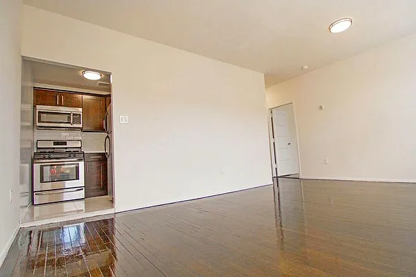 Rented by Owen Olivier, LREB | media 11