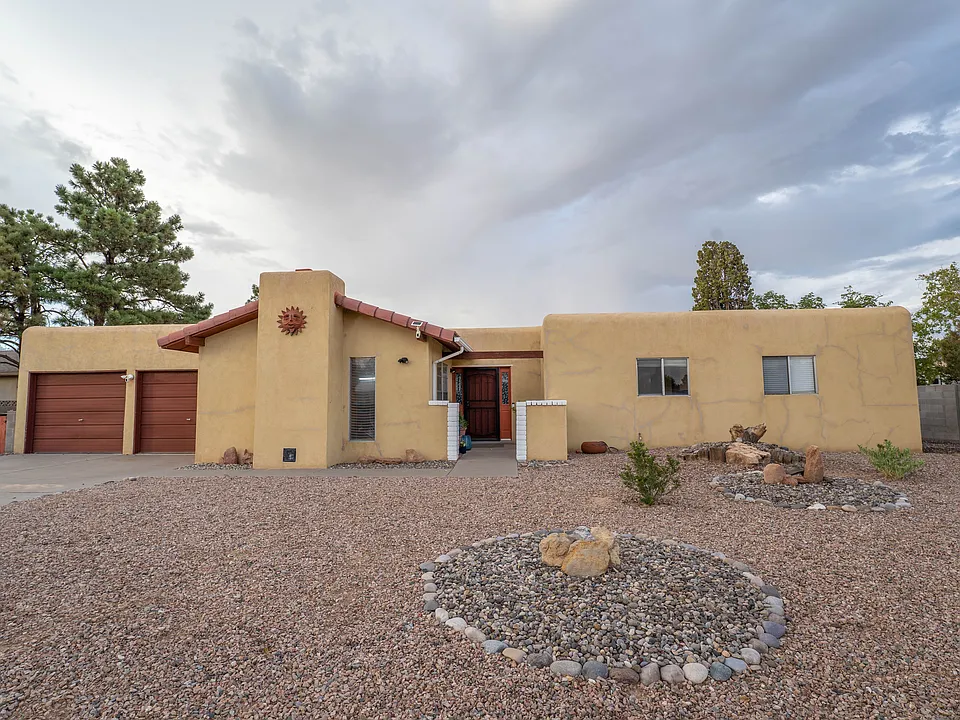 4913 El Granado Ct SE