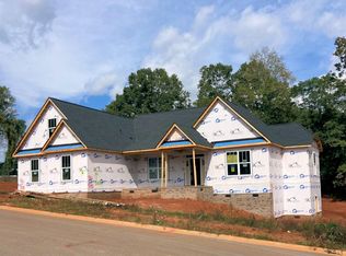 505 Forden Dr, Wellford, SC 29385