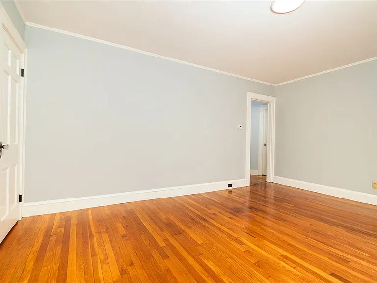 4 Weston Ave #2 — Photo 5