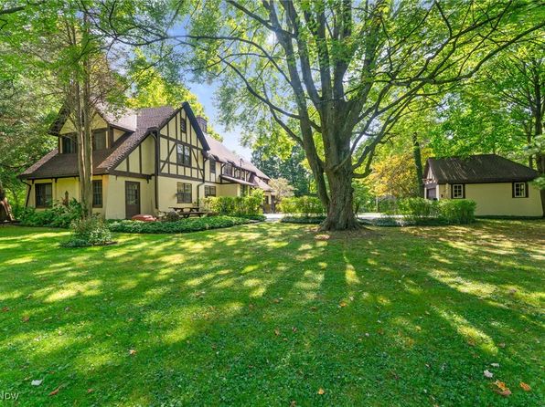 62 Warner Rd, Hubbard, OH 44425