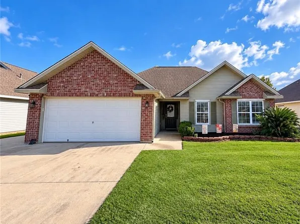 322 Galvez Ln, Houma, LA 70363