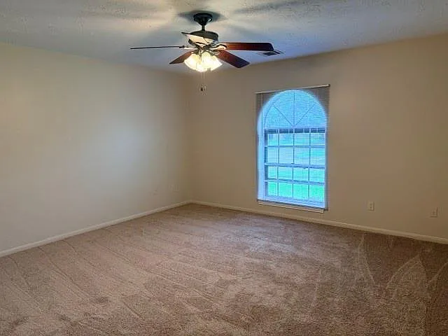 6627 Krause Dr — Photo 9