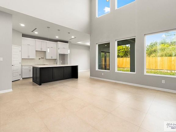 4th image of 5273 Sagebrush Rd