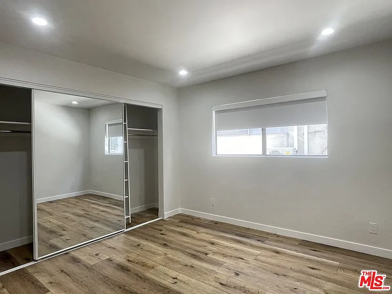 11806 Mayfield Ave #104 — Photo 14