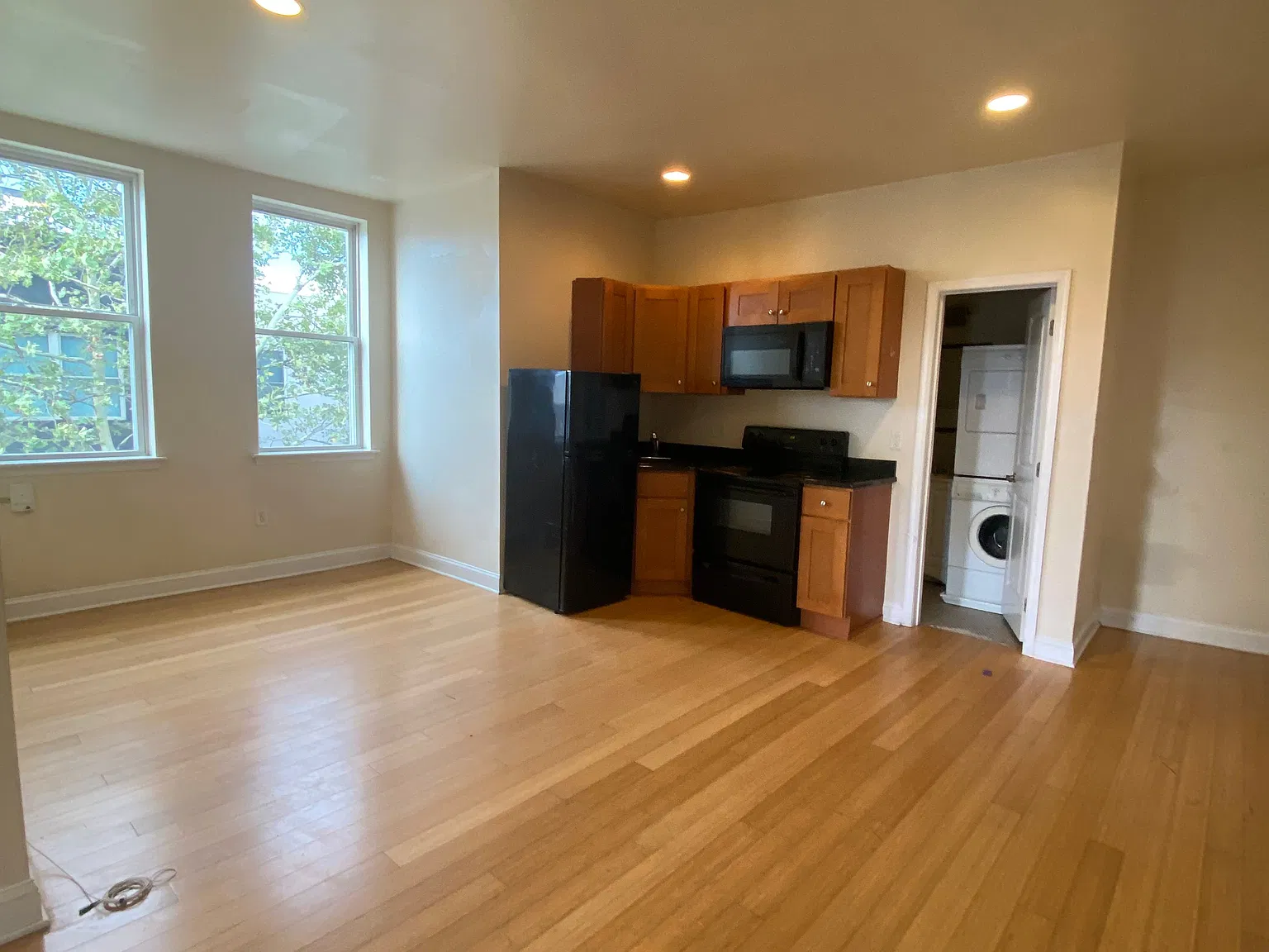 1719 W Montgomery Ave — Photo 4