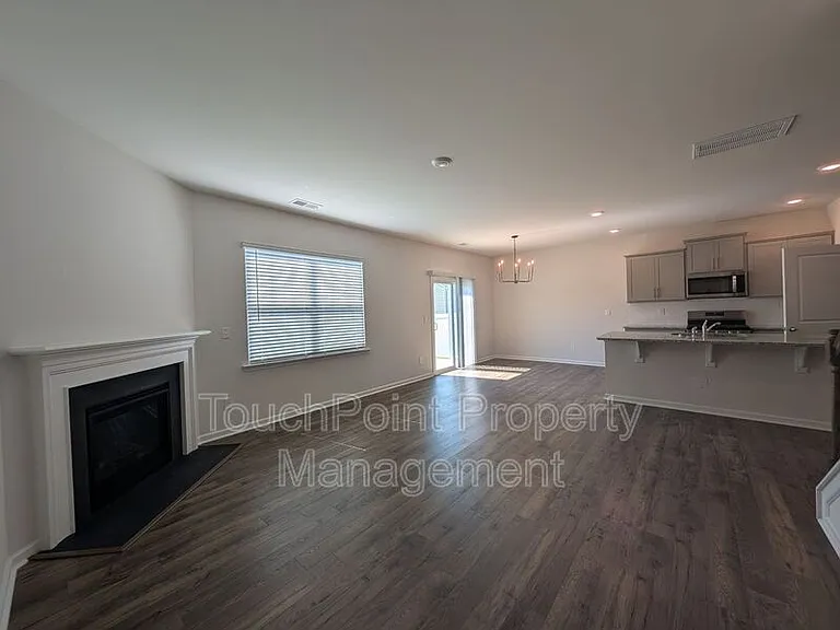 2167 Vanderlyn St — Photo 9