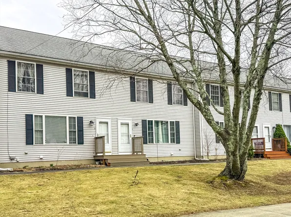 95 High St Unit C, Uxbridge, MA 01569